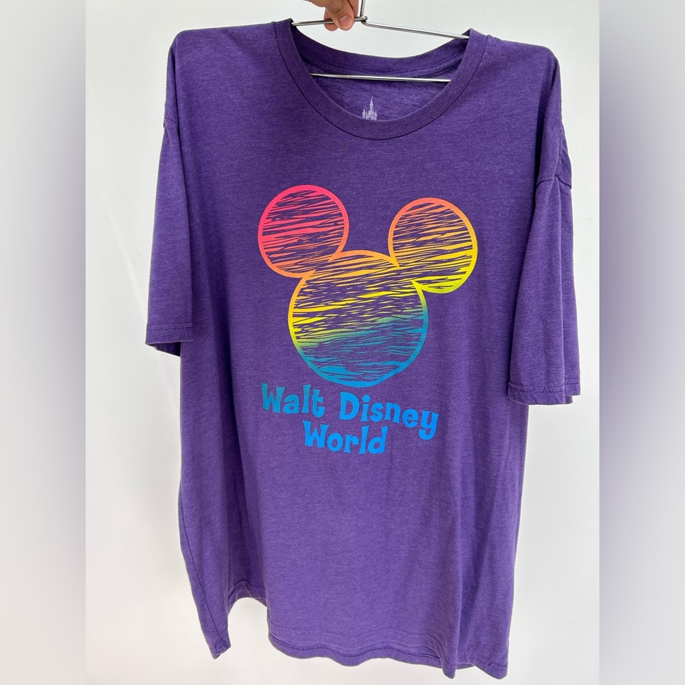 ✨WOMENS XXL DISNEY WORLD SHIRT